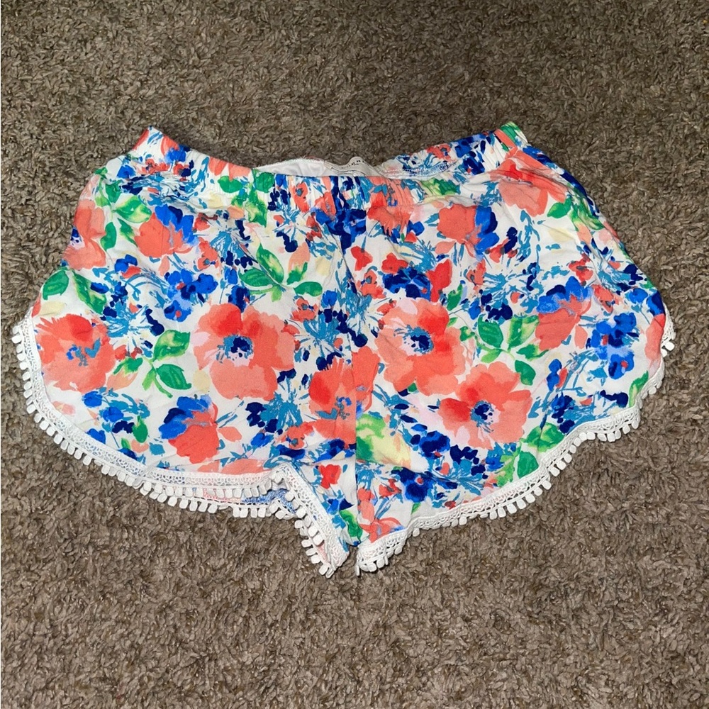 Boutique Floral Shorts size S